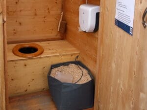 Utilisation d'un compost de toilettes sèches au jardin